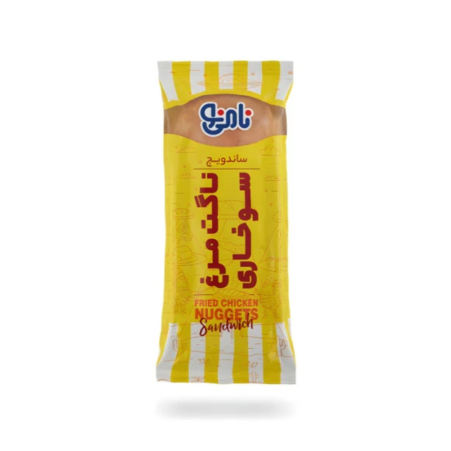 نمای نزدیک از بسته‌بندی ساندویچ ناگت مرغ سوخاری نامی نو 240 گرمی تازه